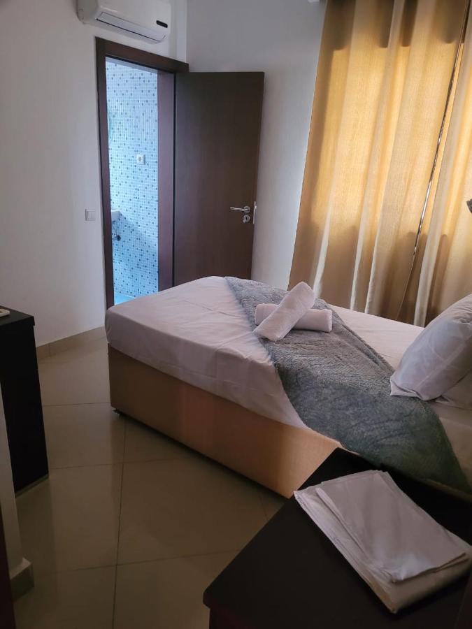 Guest House La Plaza Luanda Ngoại thất bức ảnh